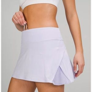 Lululemon Play Off the Pleats Mid-Rise Skirt